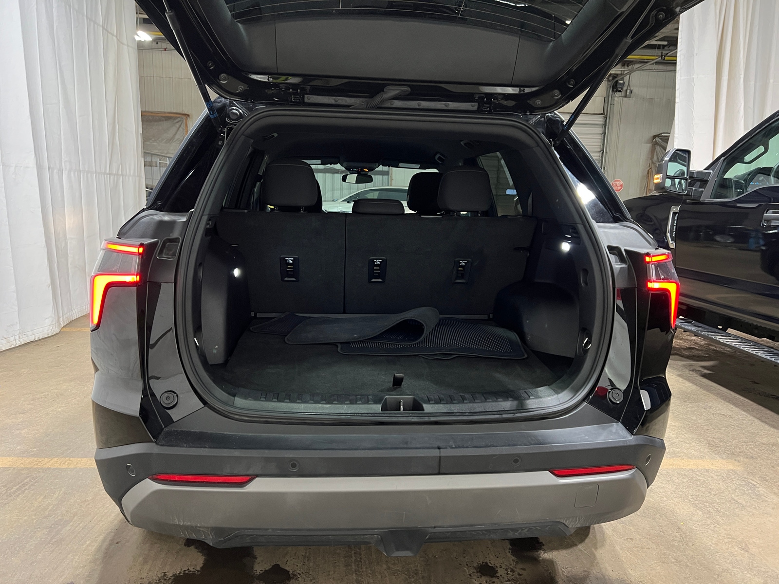 Thumbnail: 2025 Chevrolet Equinox - 7