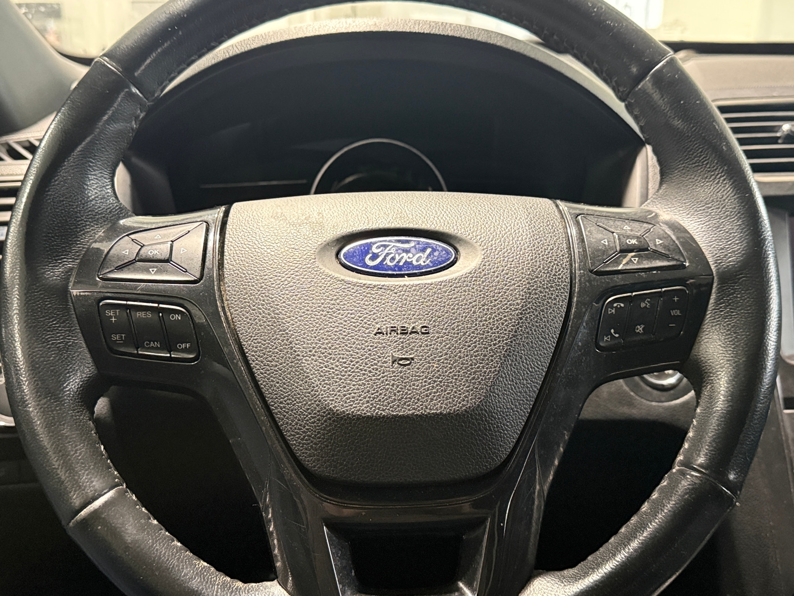 Thumbnail: 2018 Ford Explorer - 5