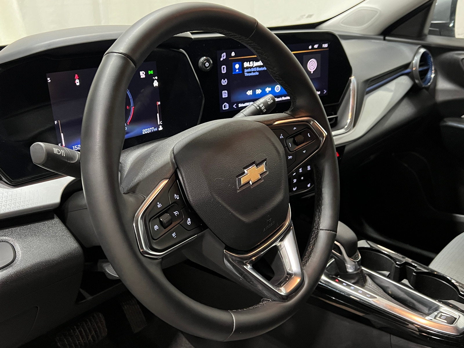 Thumbnail: 2025 Chevrolet Trax - 5