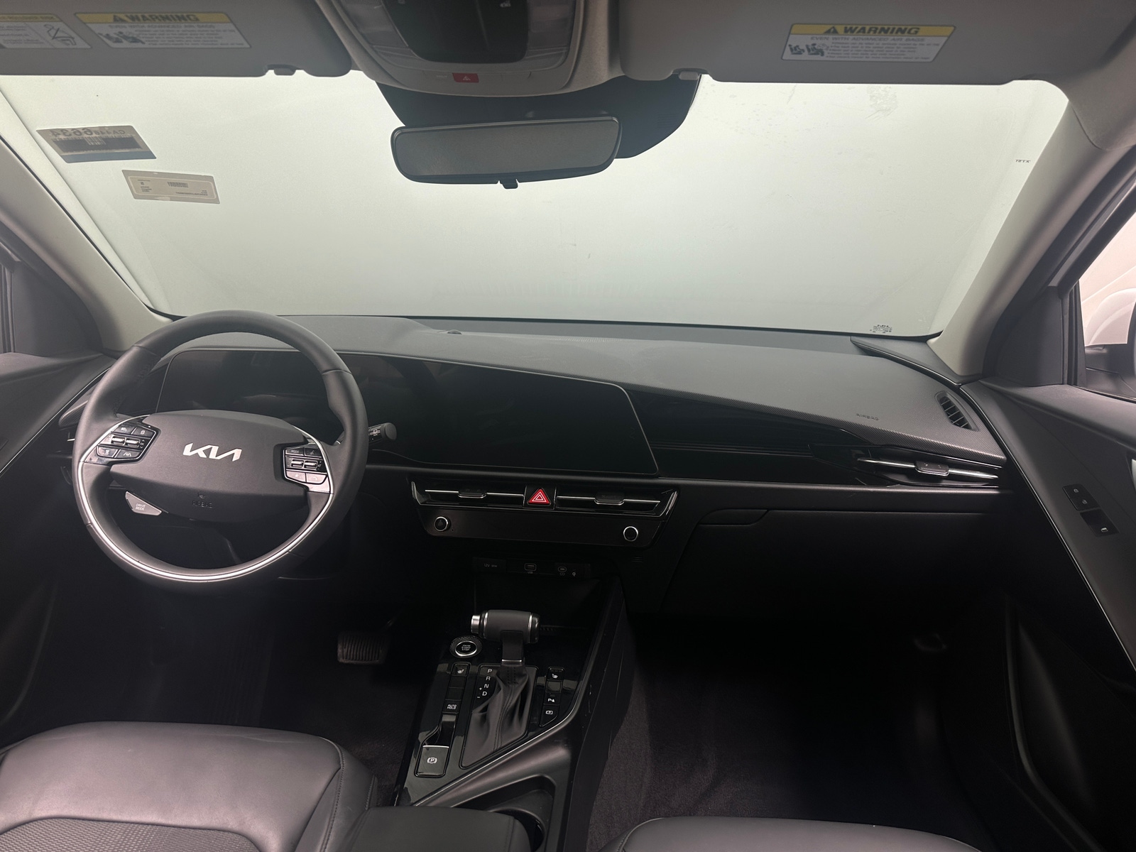 Thumbnail: 2025 Kia Niro - 3