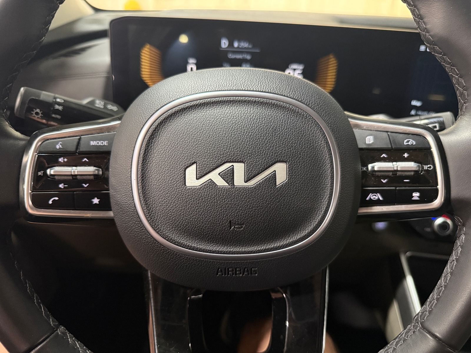 Thumbnail: 2025 Kia Carnival - 4