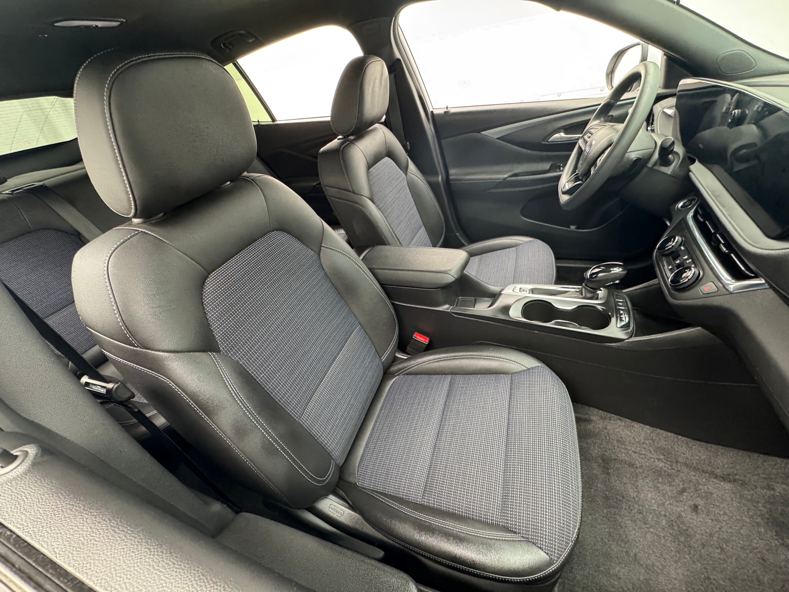 Thumbnail: 2025 Buick Envista - 2