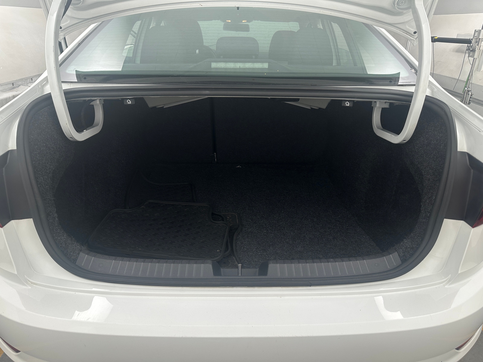 Thumbnail: 2020 Volkswagen Jetta - 7