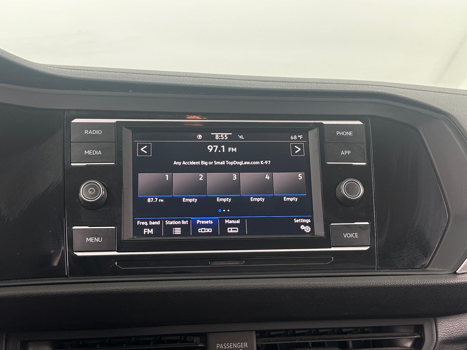 Thumbnail: 2020 Volkswagen Jetta - 4