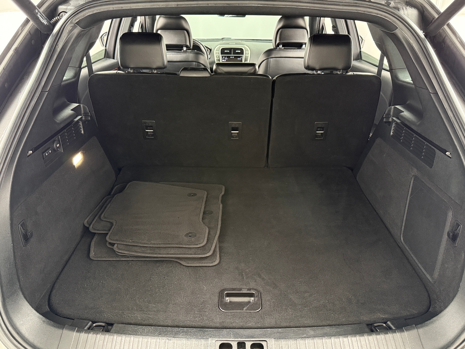 Thumbnail: 2019 Lincoln Nautilus - 6