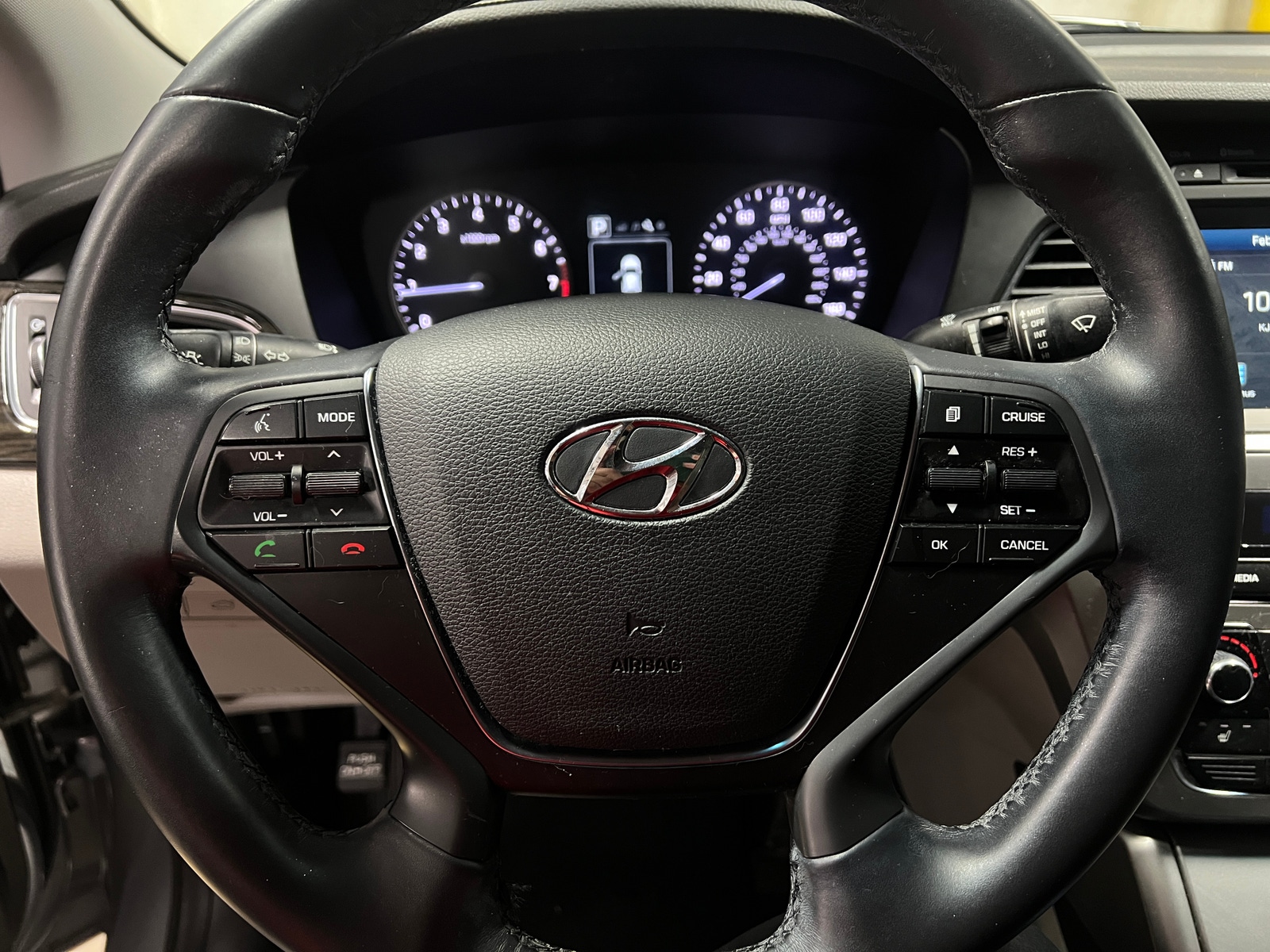 Thumbnail: 2017 Hyundai Sonata - 4