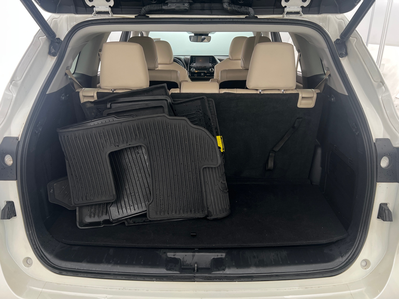 Thumbnail: 2021 Toyota Highlander - 6