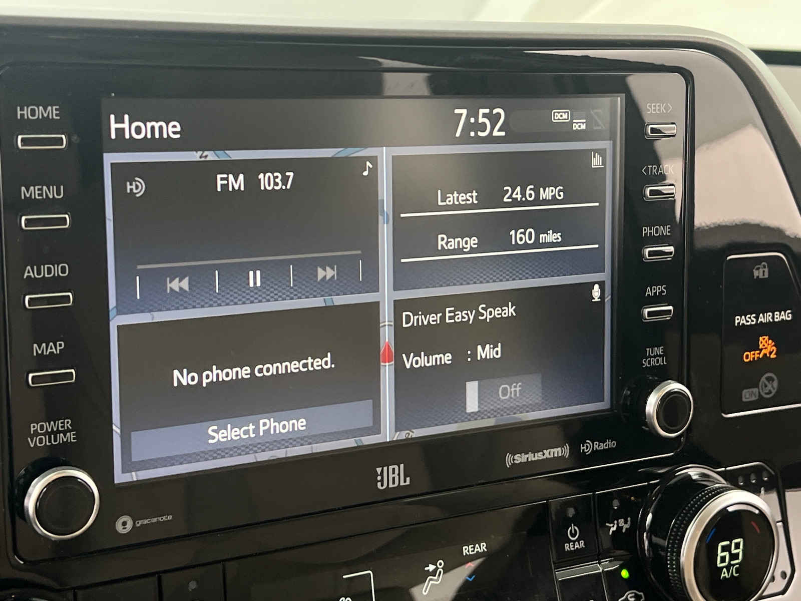 Thumbnail: 2021 Toyota Highlander - 3