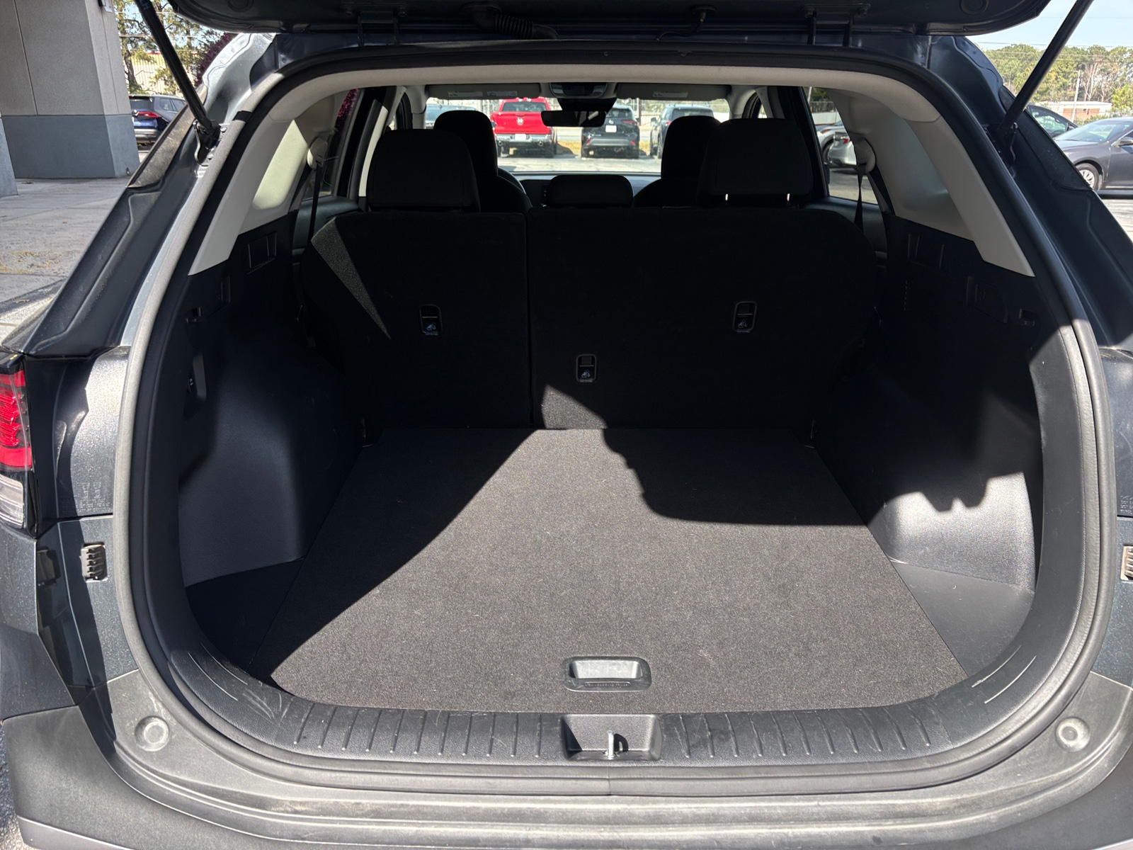 Thumbnail: 2025 Kia Sportage - 6