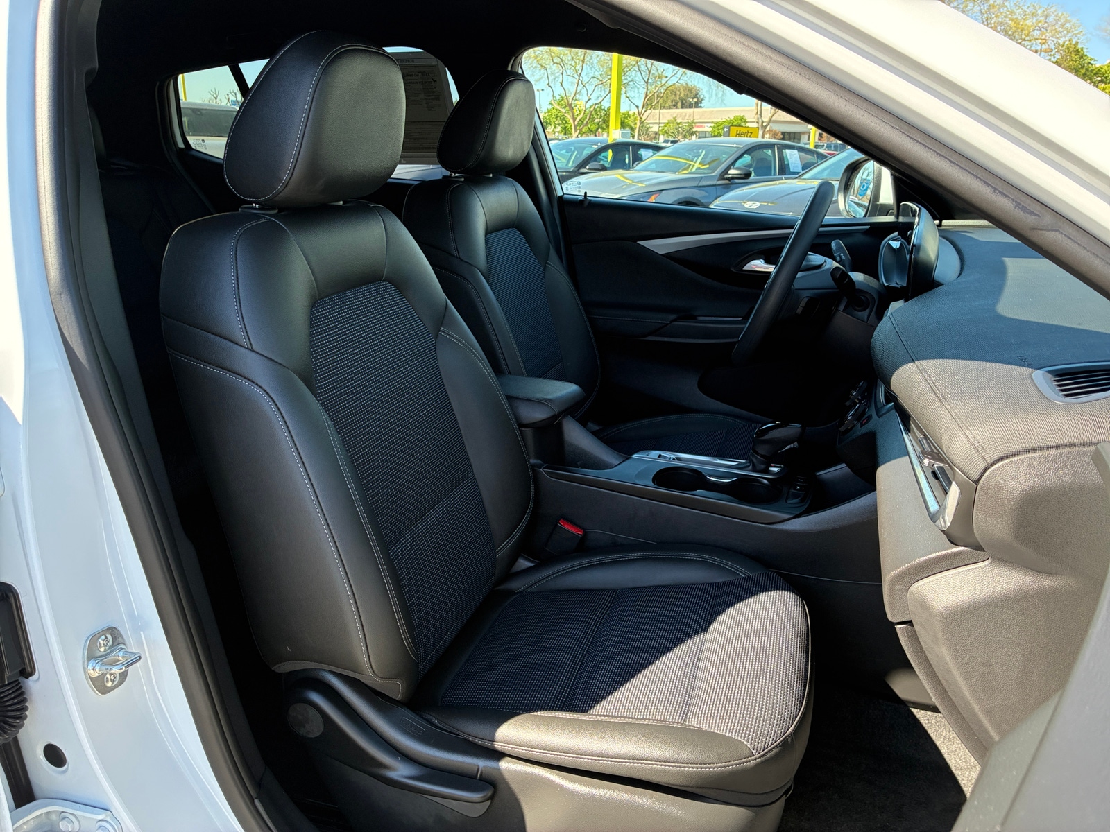 Thumbnail: 2025 Buick Envista - 2