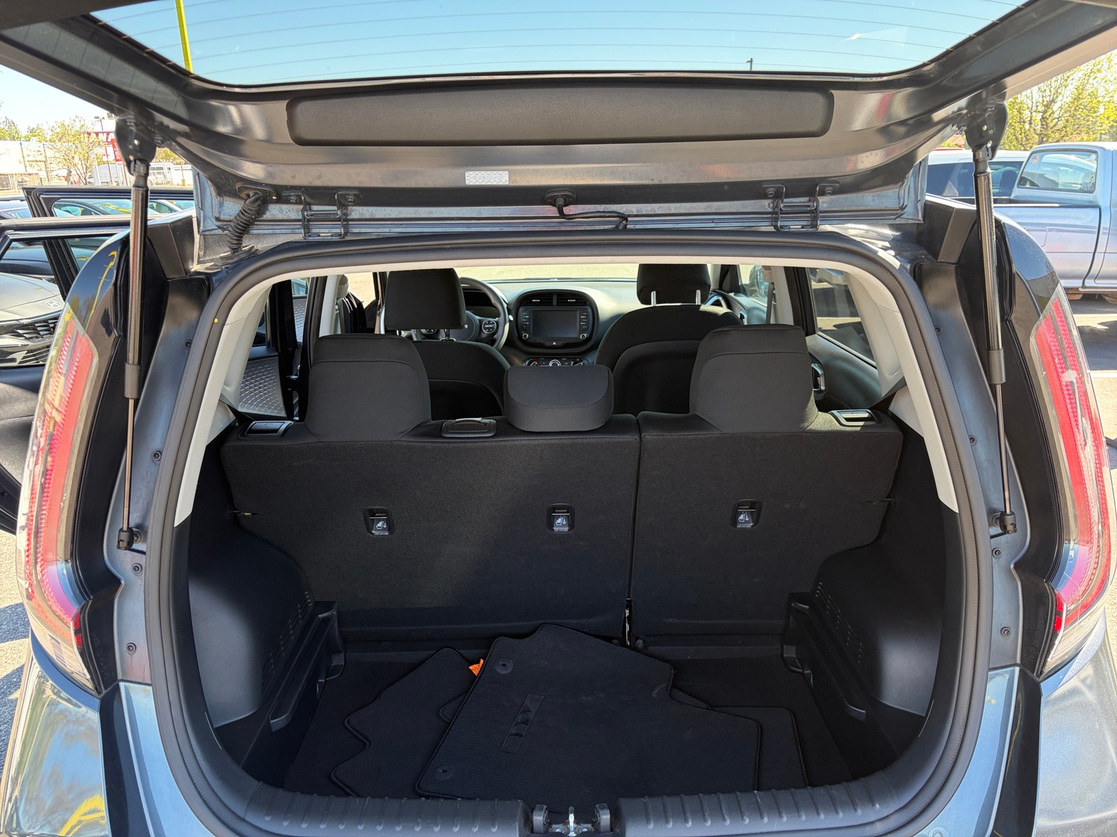 Thumbnail: 2025 Kia Soul - 4