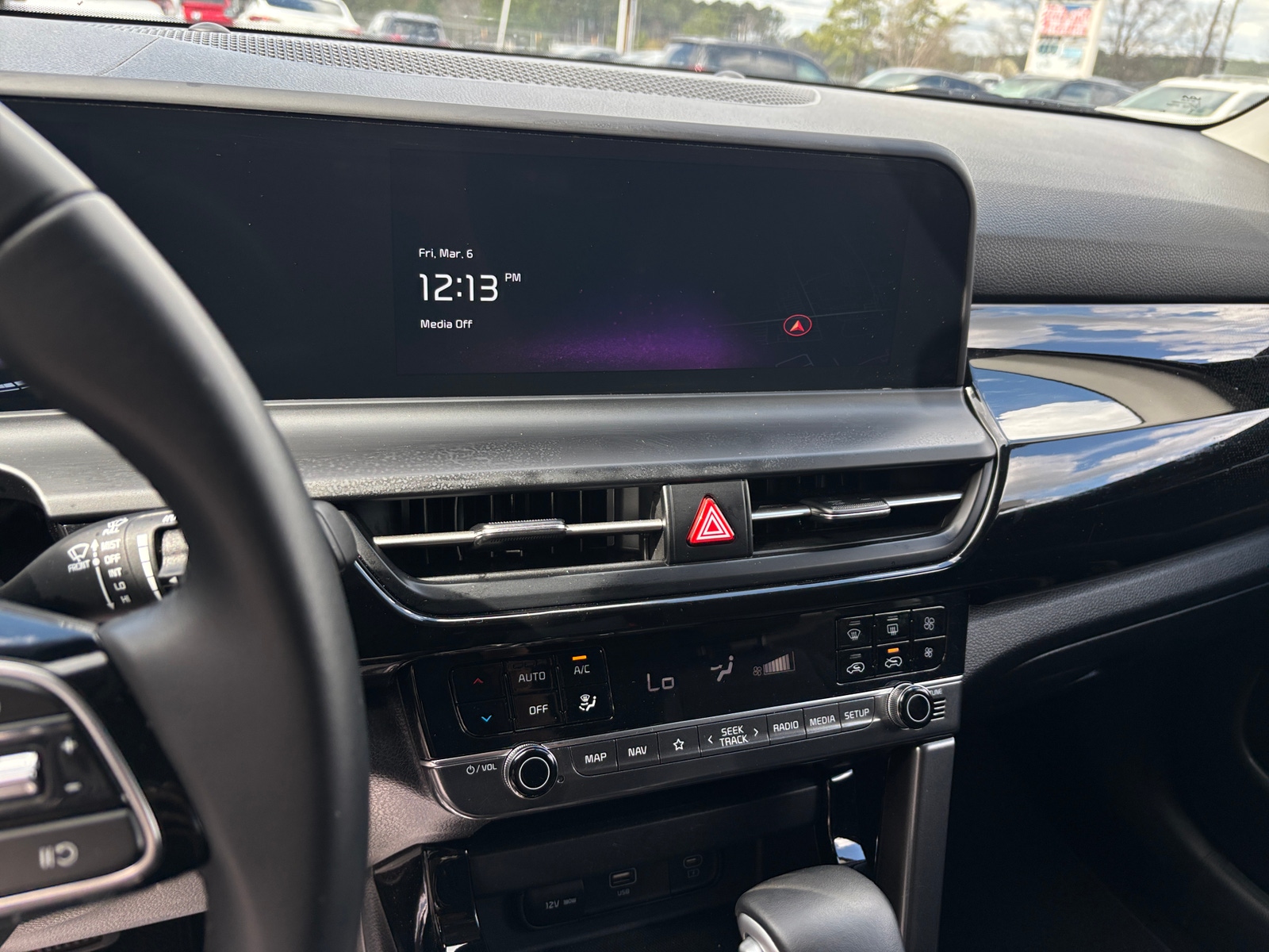 Thumbnail: 2025 Kia Seltos - 4