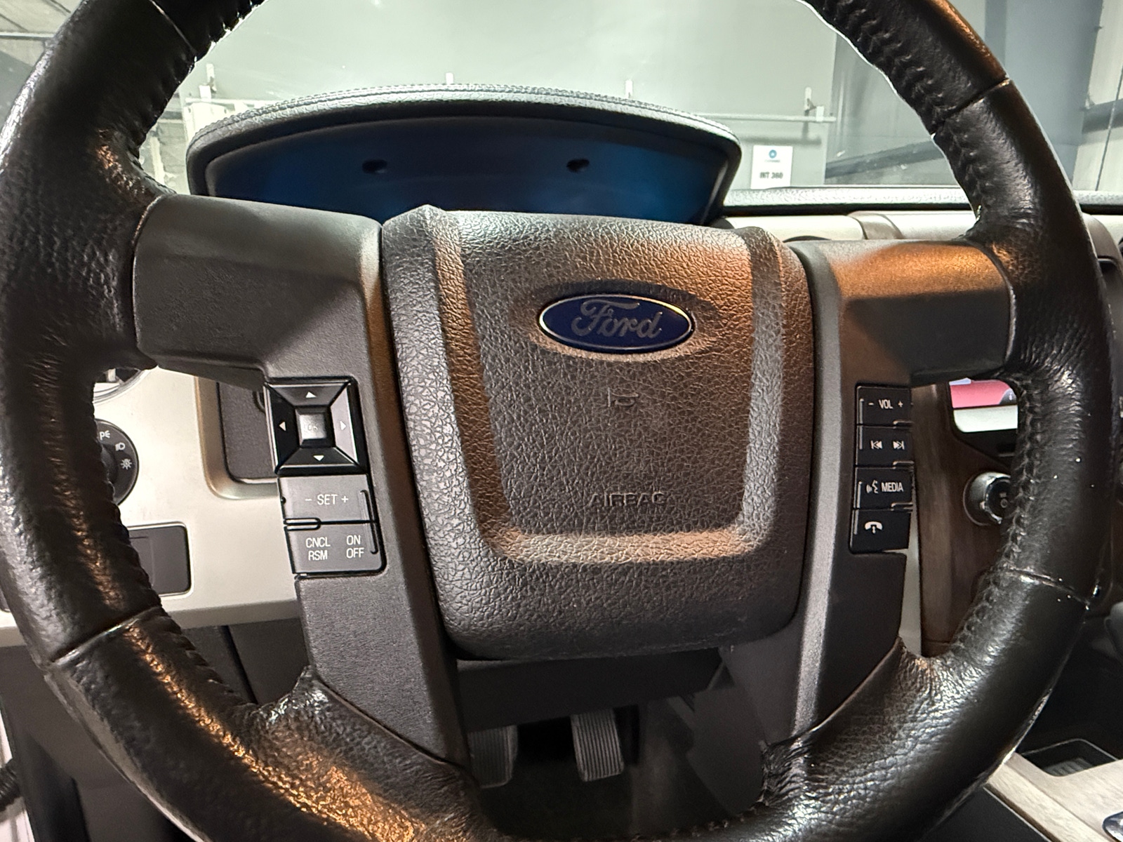 Thumbnail: 2014 Ford Econoline - 4