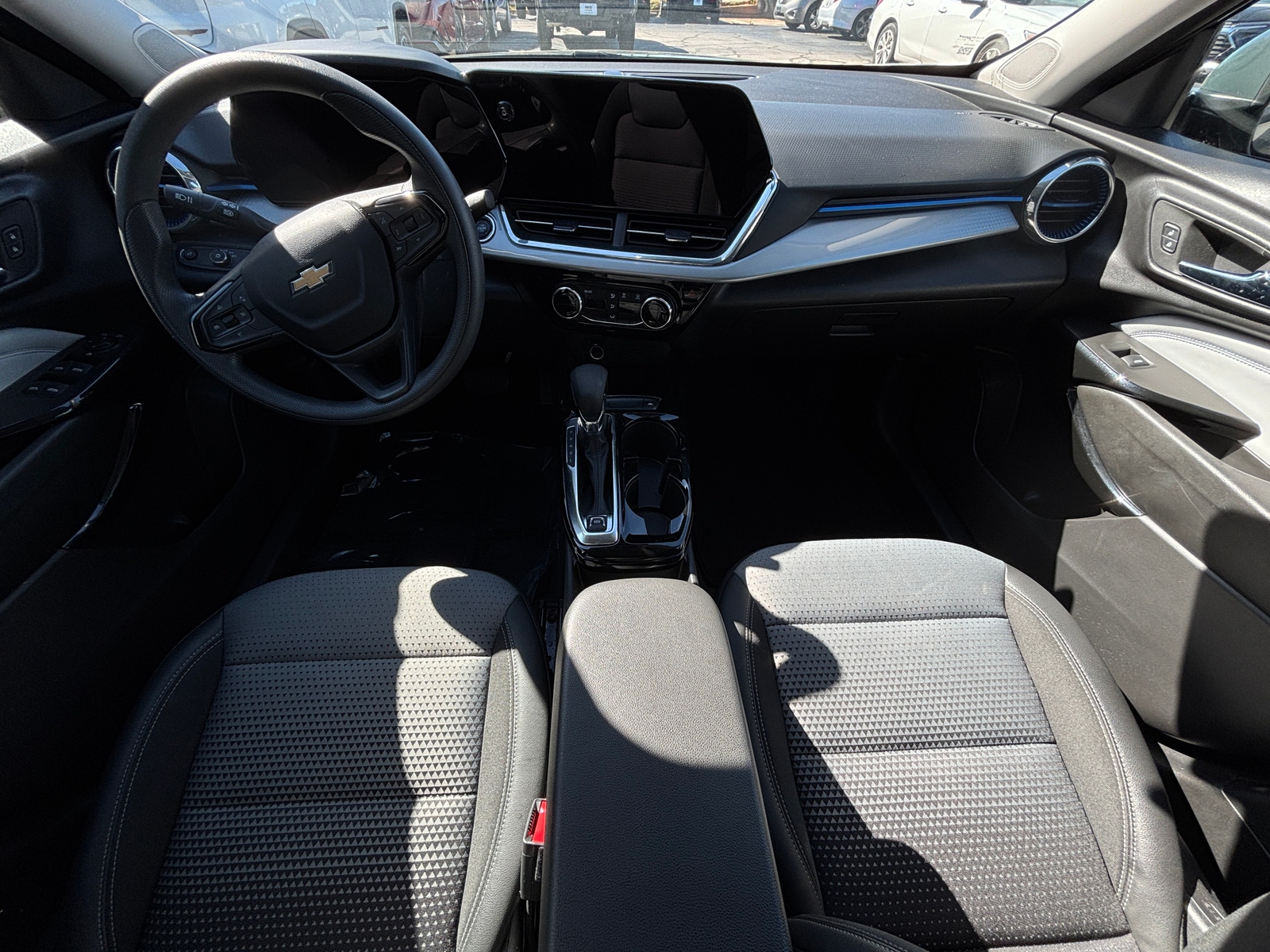 Thumbnail: 2025 Chevrolet Trax - 3