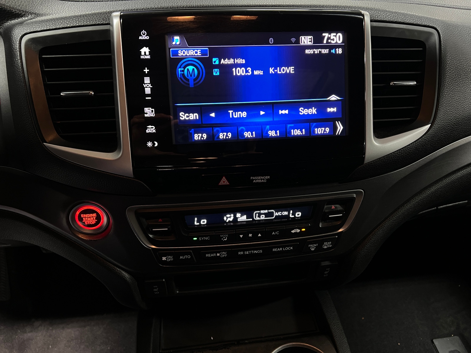 Thumbnail: 2017 Honda Pilot - 3