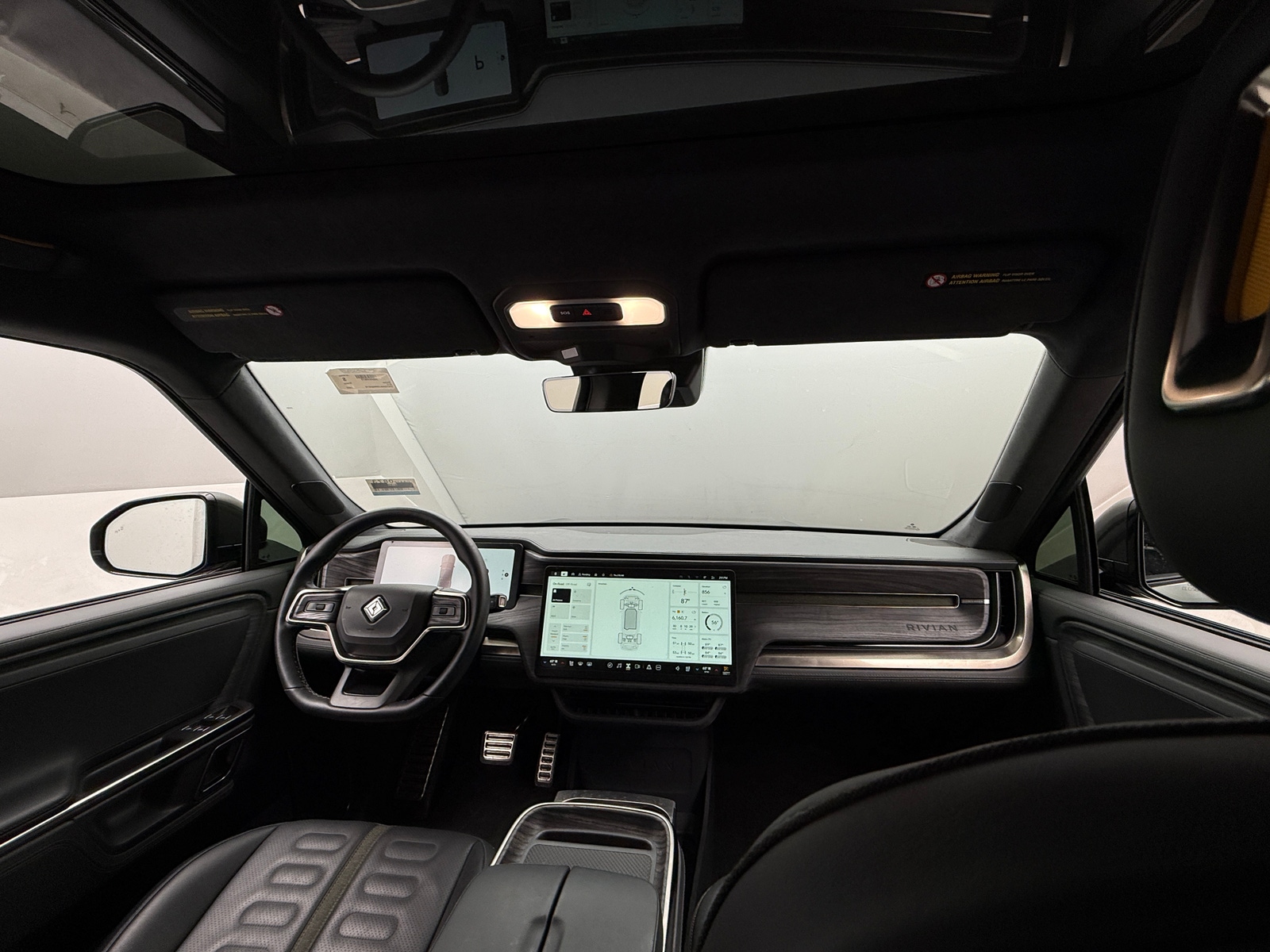 Thumbnail: 2022 Rivian R1T - 2