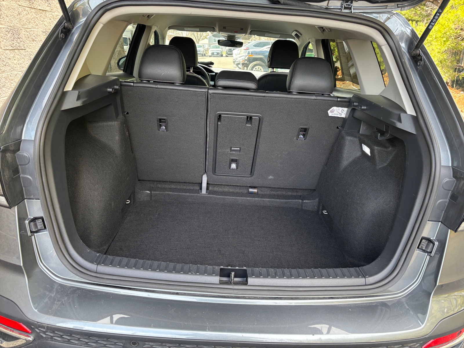 Thumbnail: 2025 Volkswagen Taos - 6