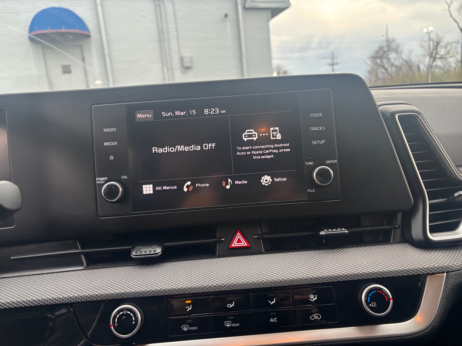 Thumbnail: 2025 Kia Sportage - 4