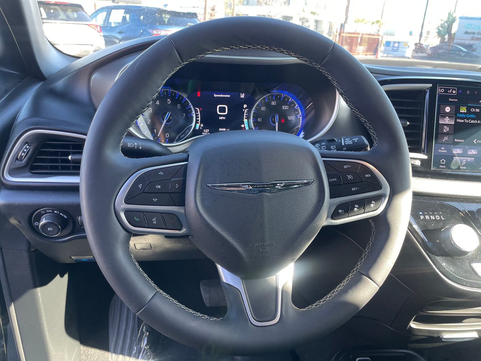 Thumbnail: 2025 Chrysler Pacifica - 5