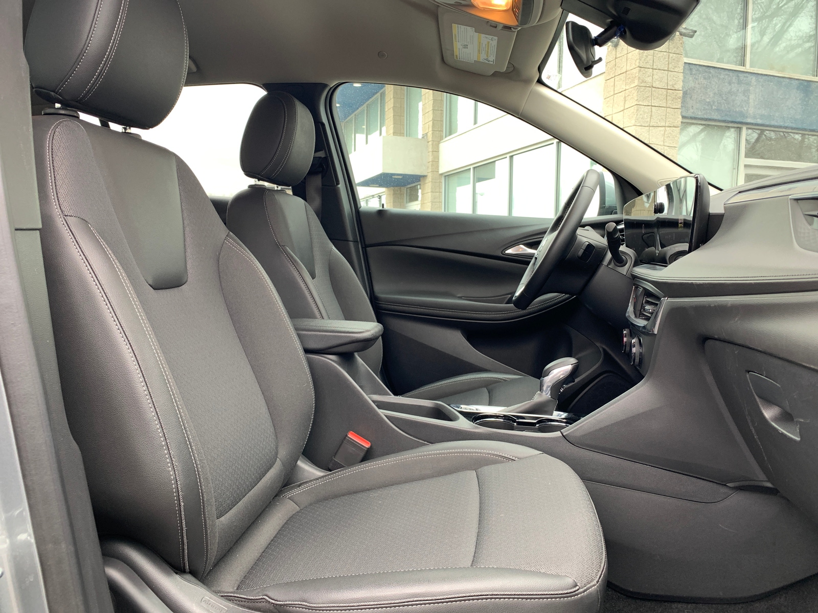 Thumbnail: 2025 Buick Encore GX - 2