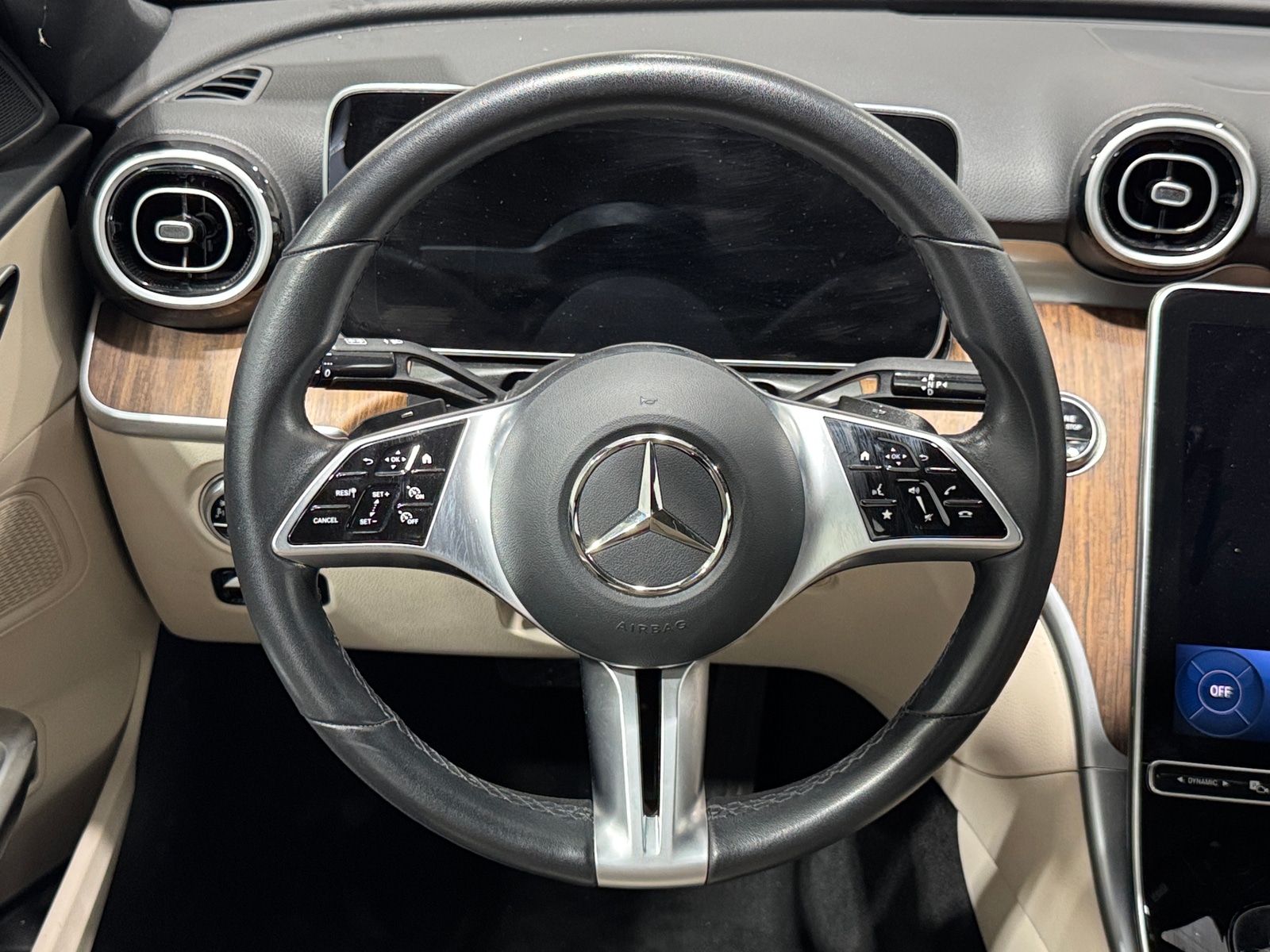 Thumbnail: 2025 Mercedes-Benz C-Class - 4