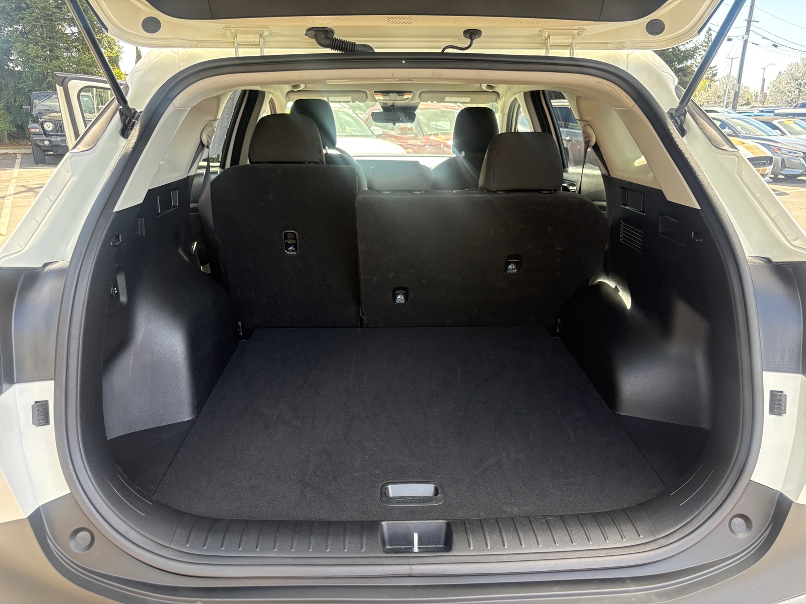 Thumbnail: 2025 Kia Sportage - 6