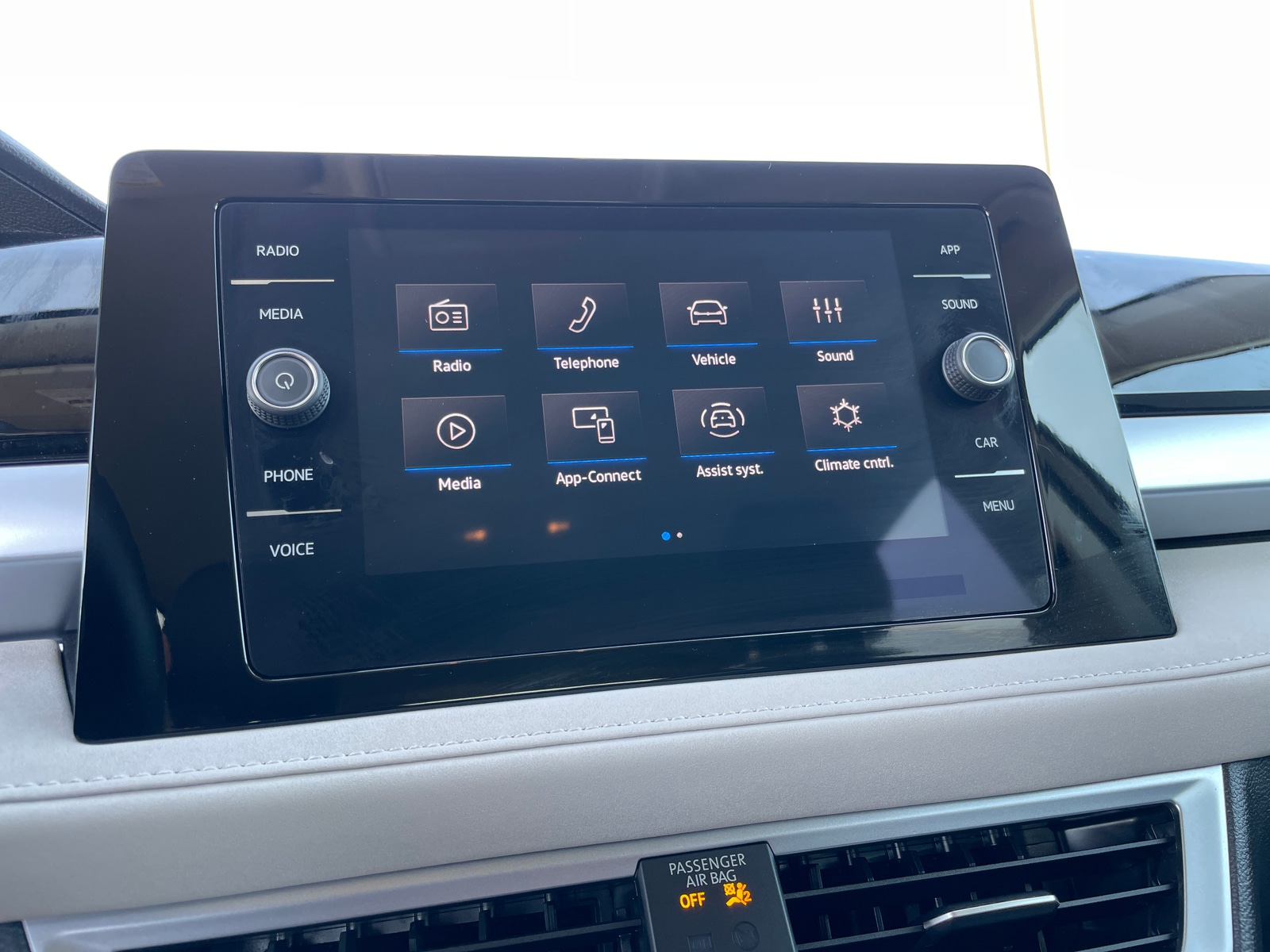 Thumbnail: 2025 Volkswagen Taos - 4