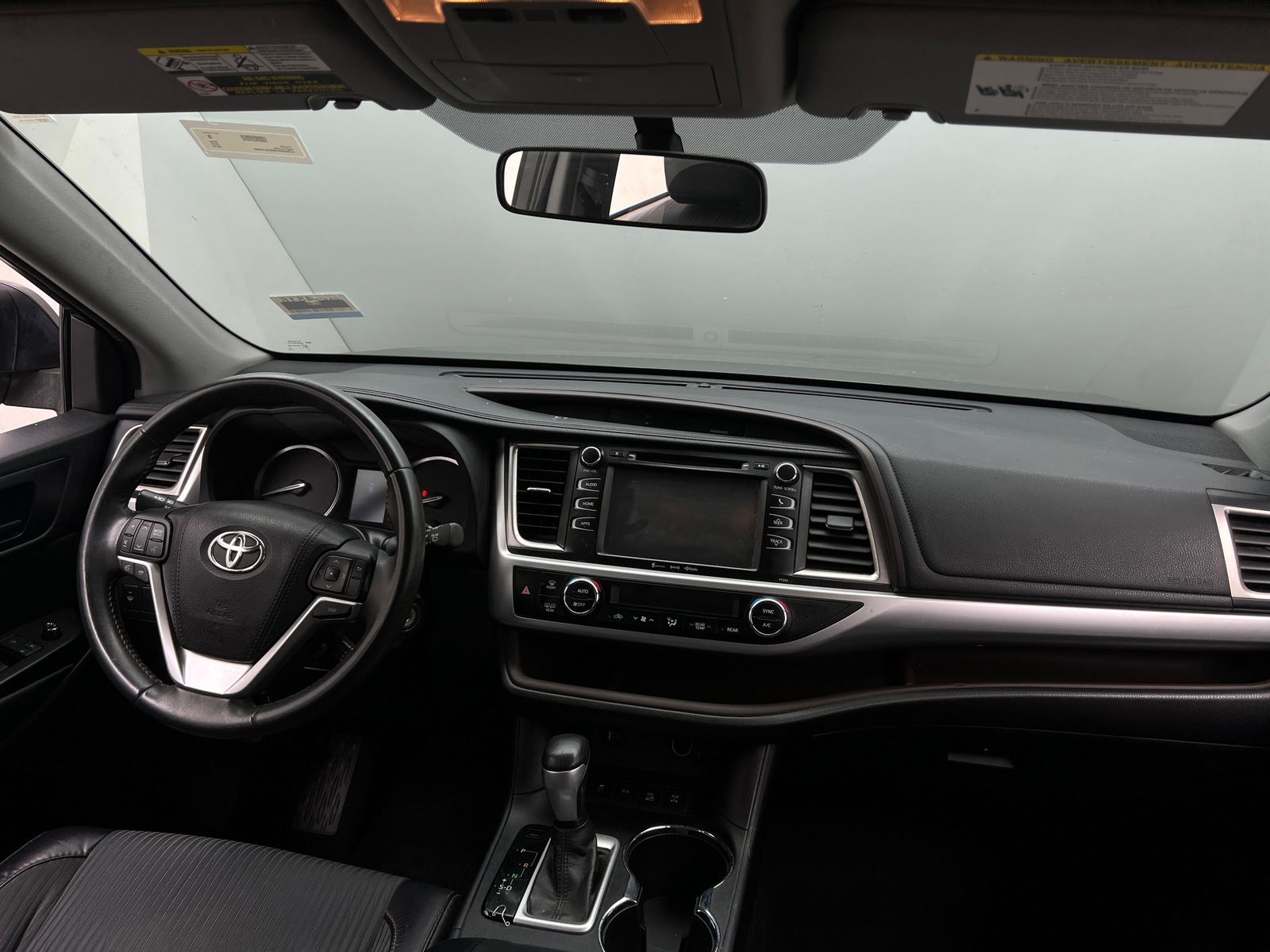 Thumbnail: 2016 Toyota Highlander - 3