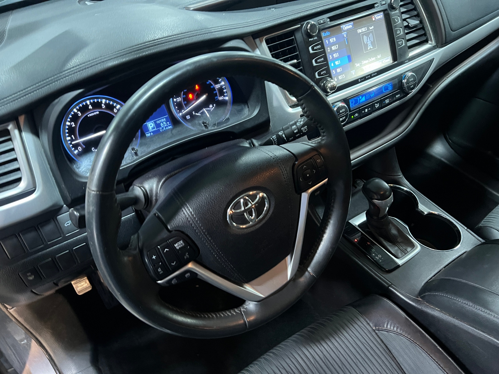 Thumbnail: 2016 Toyota Highlander - 5