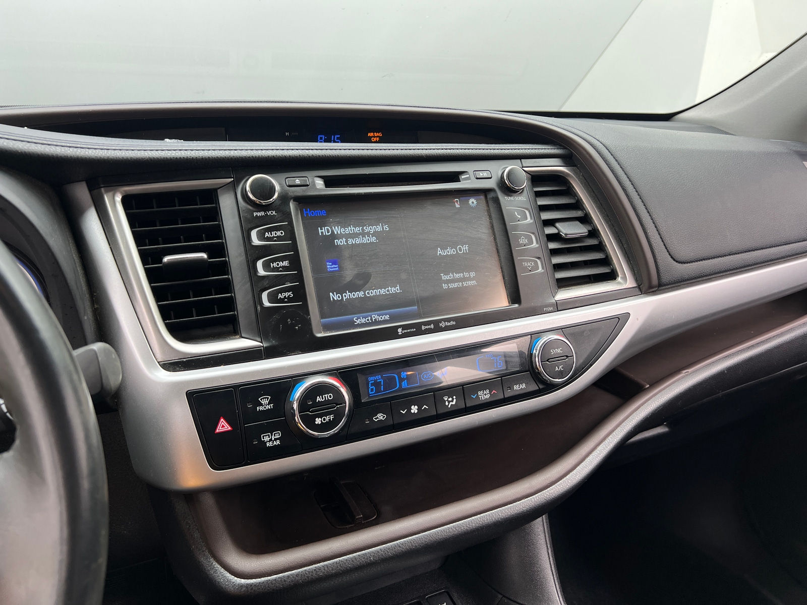 Thumbnail: 2016 Toyota Highlander - 4