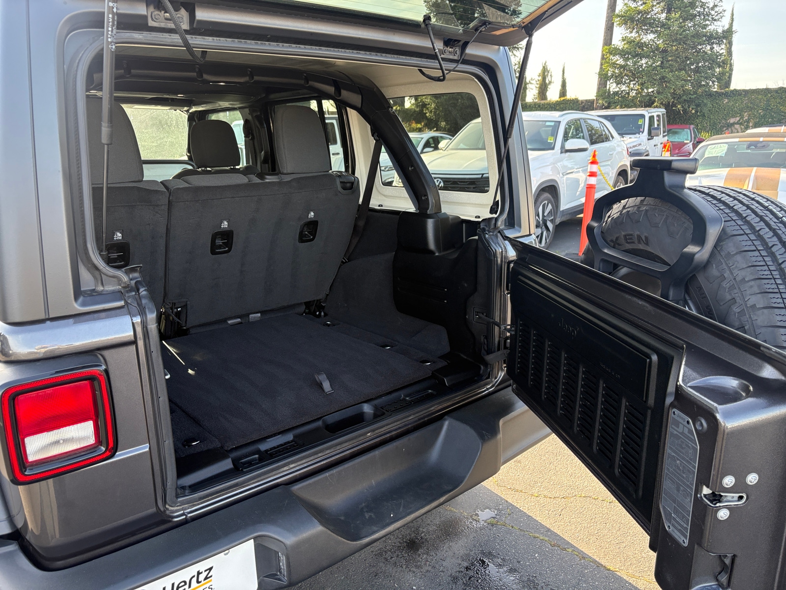 Thumbnail: 2025 Jeep Wrangler - 6