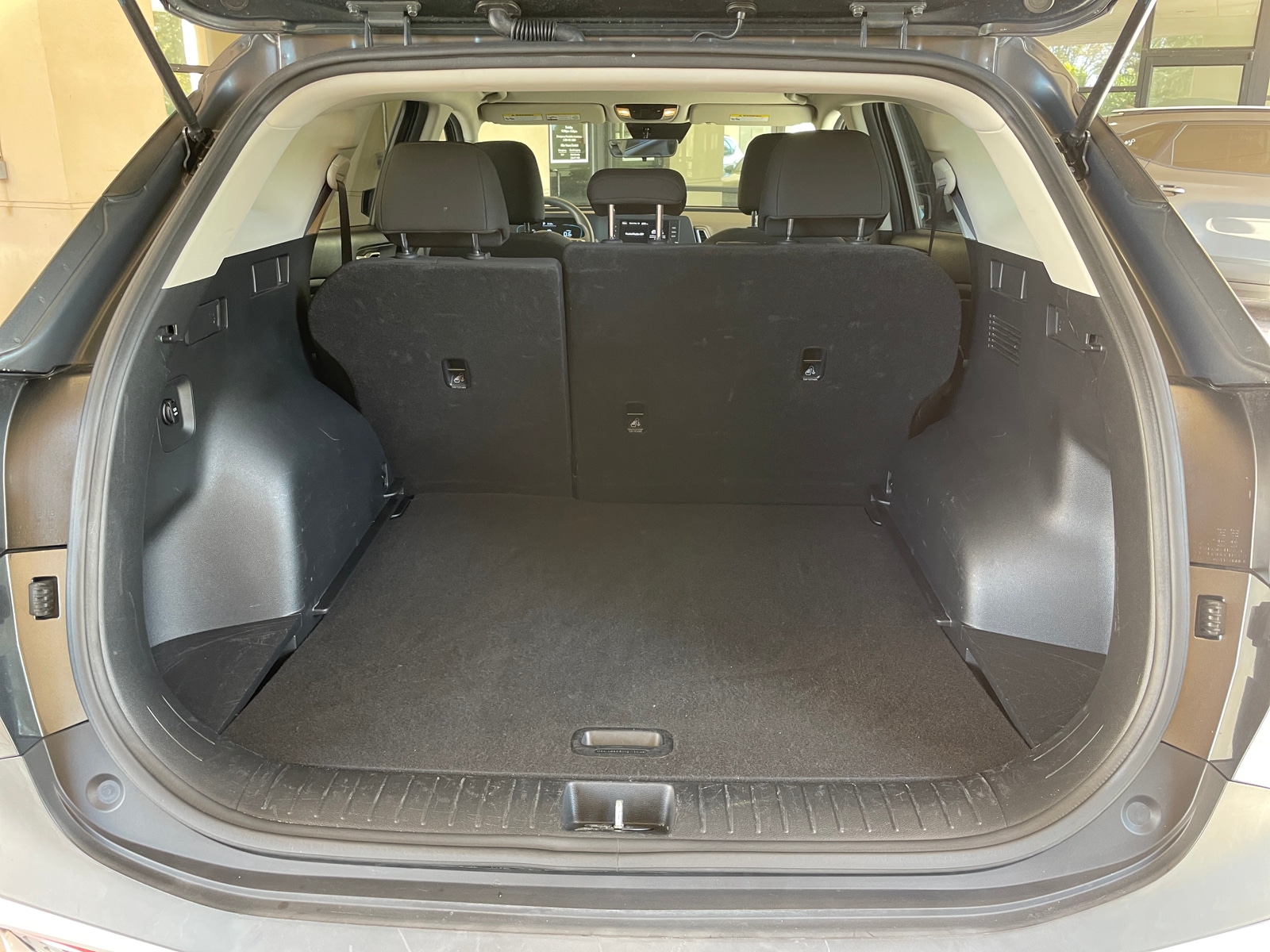 Thumbnail: 2025 Kia Sportage - 6