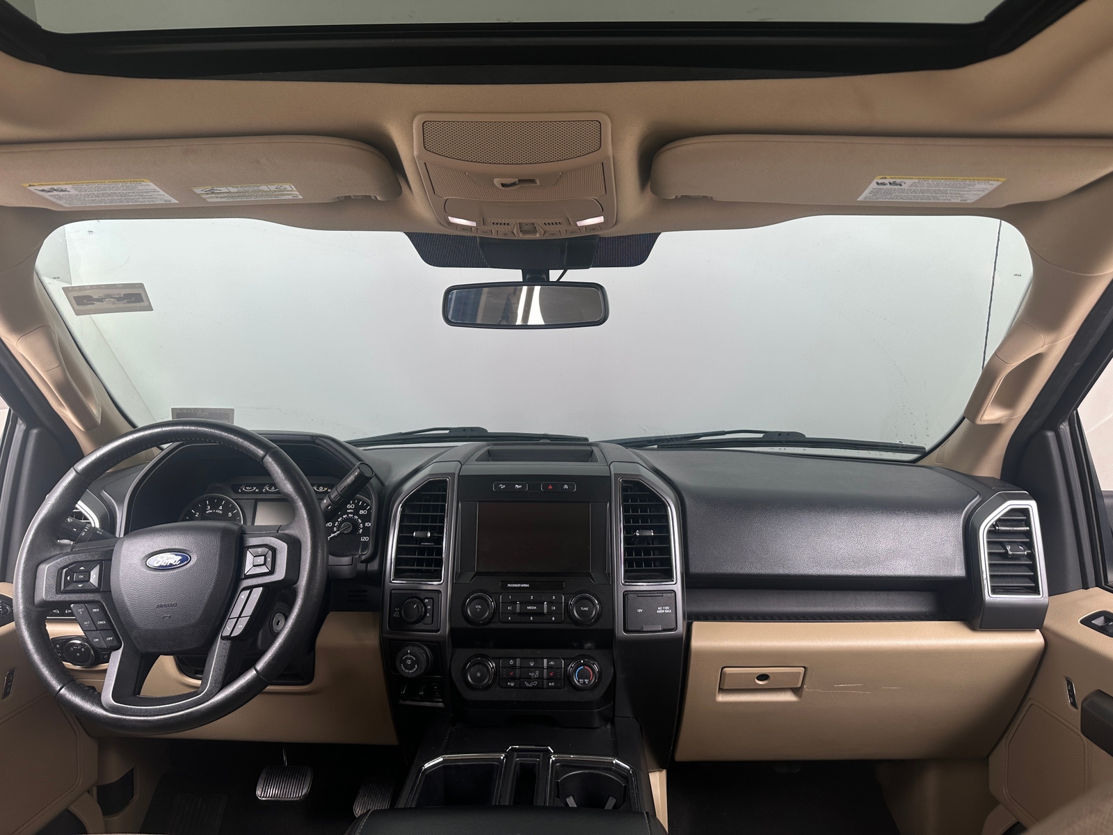 Thumbnail: 2020 Ford Econoline - 3