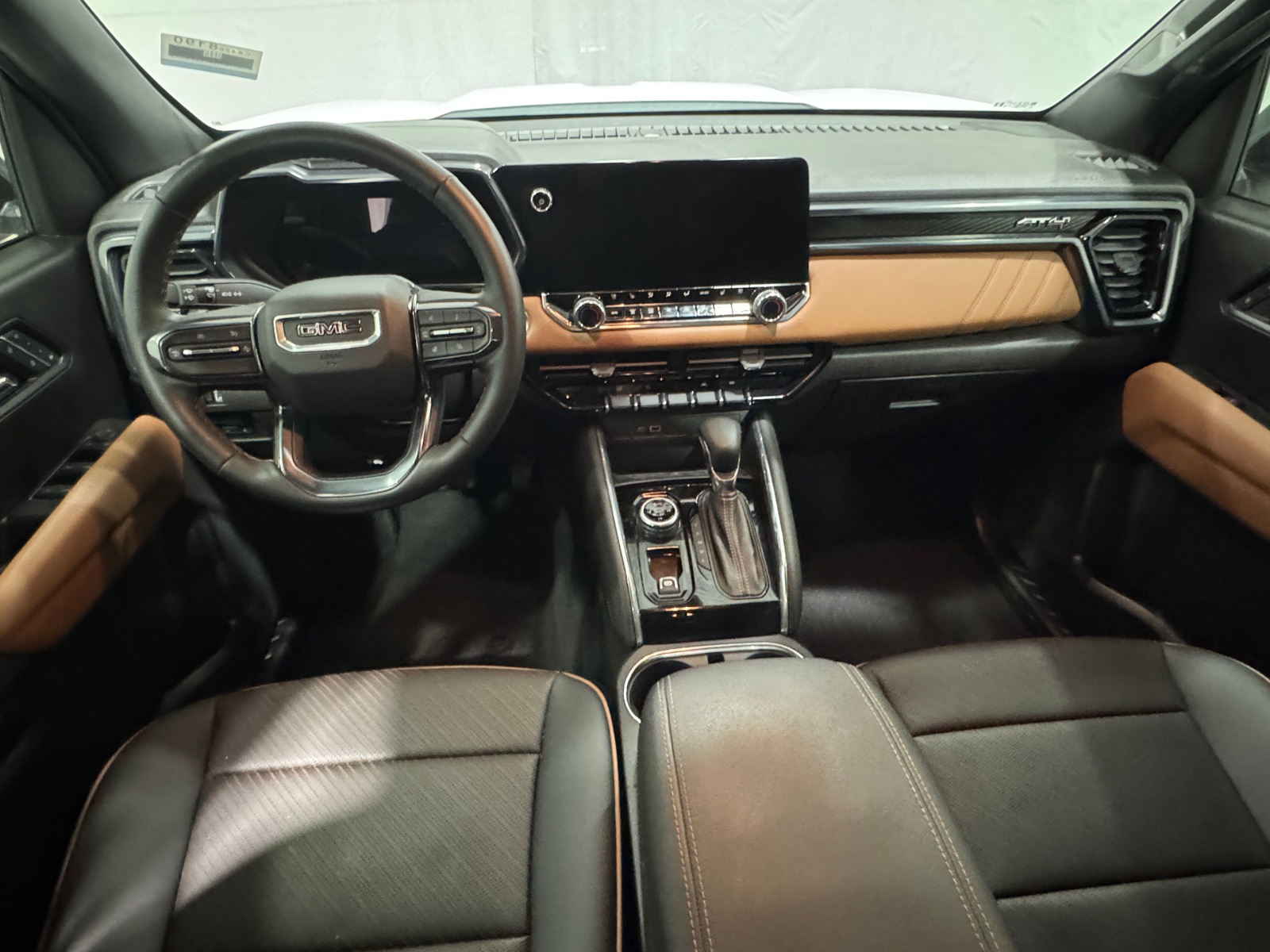 Thumbnail: 2024 GMC Canyon - 2