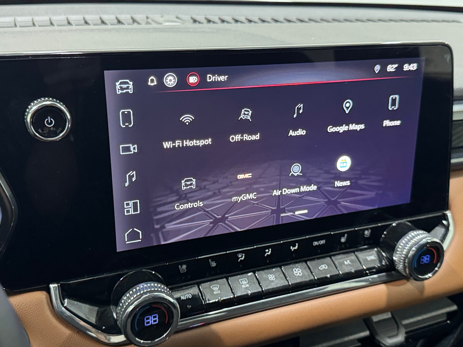 Thumbnail: 2024 GMC Canyon - 3