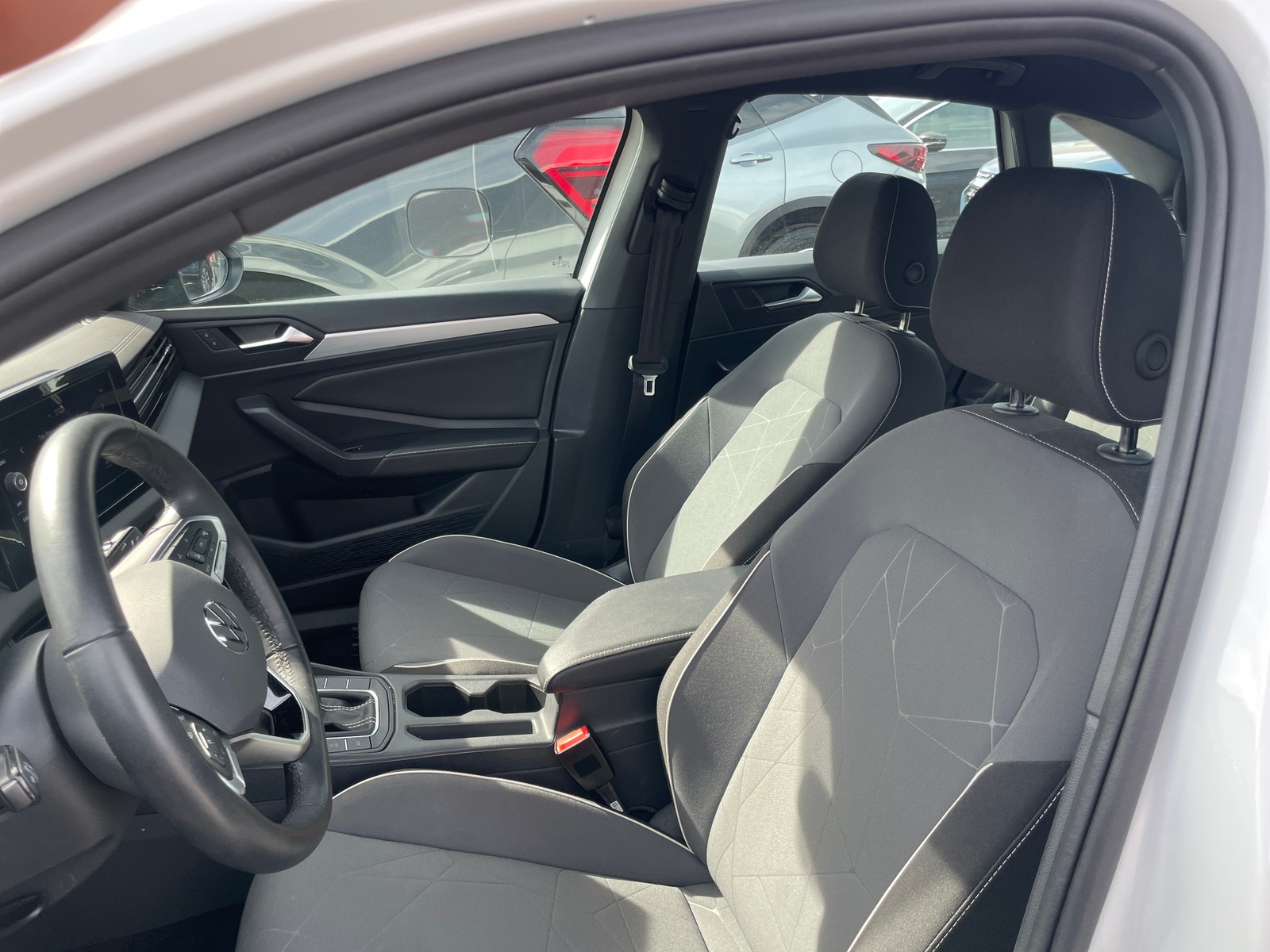 Thumbnail: 2025 Volkswagen Jetta - 2