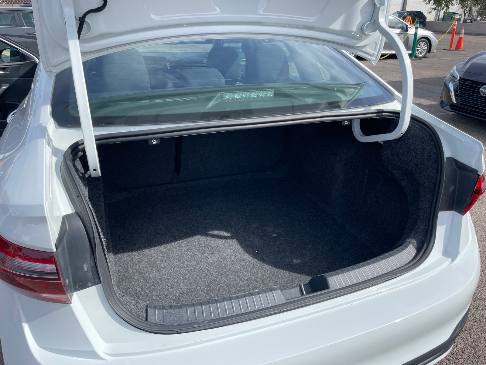 Thumbnail: 2025 Volkswagen Jetta - 6