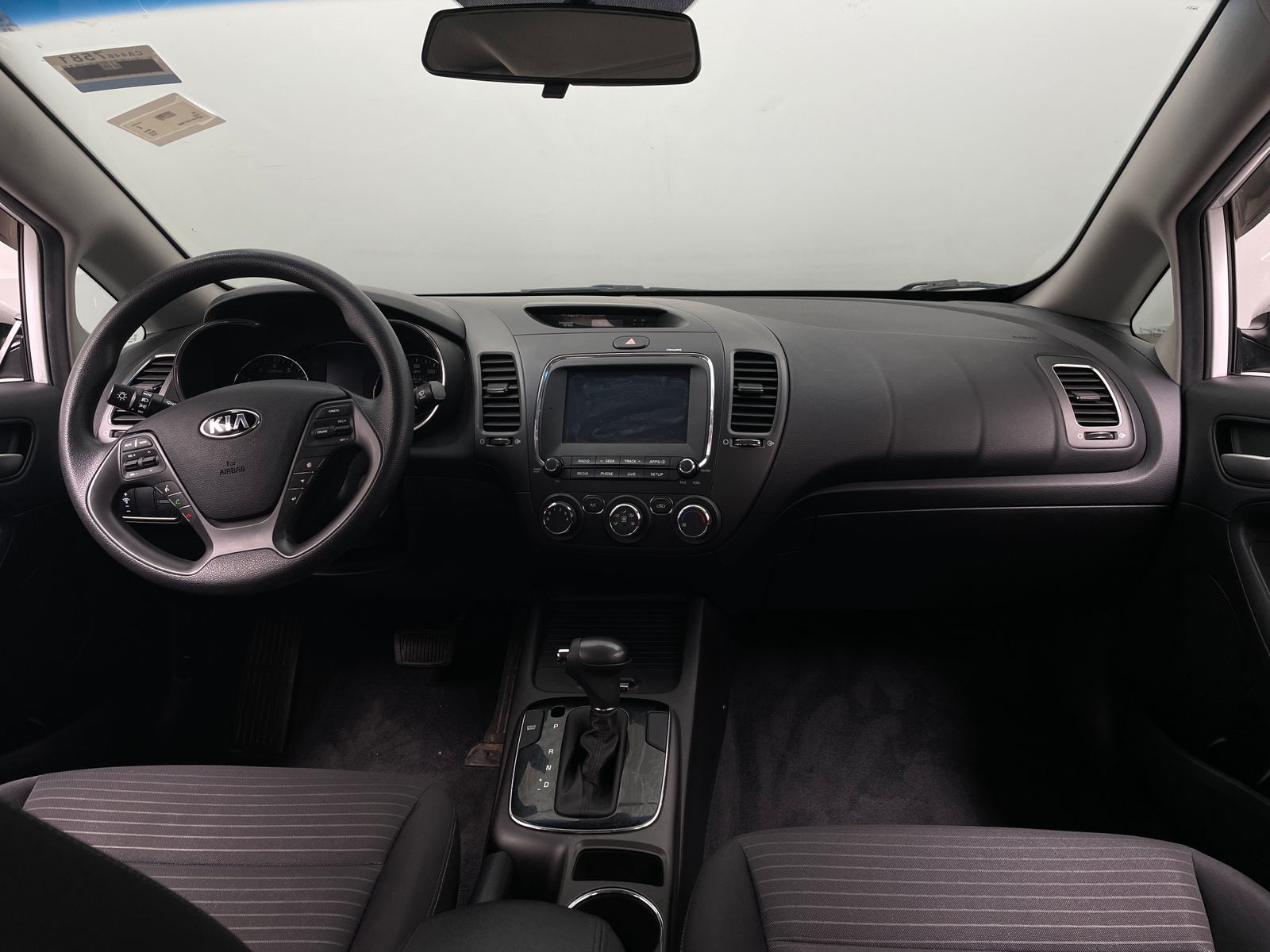 Thumbnail: 2018 Kia Forte - 3