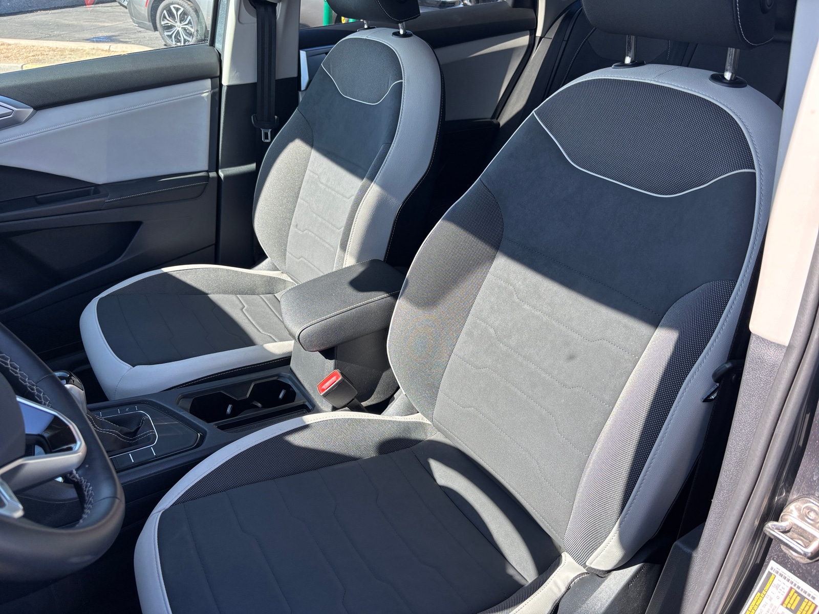 Thumbnail: 2025 Volkswagen Taos - 2