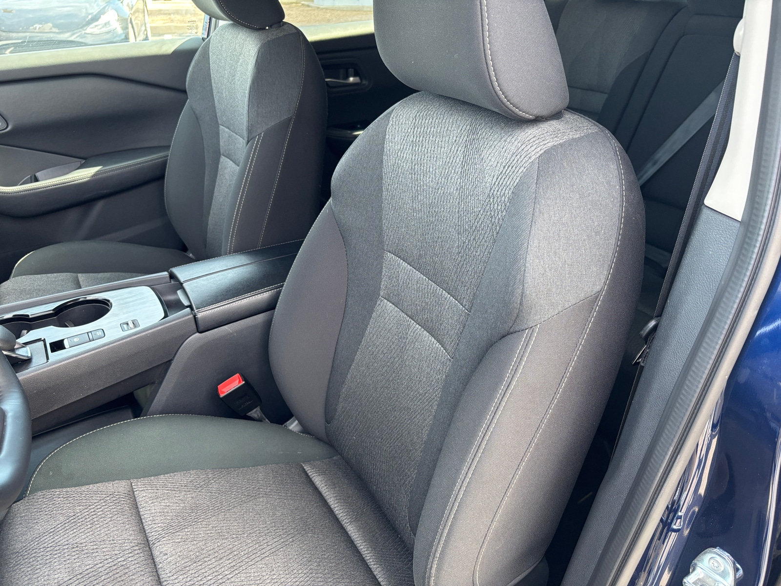 Thumbnail: 2025 Nissan Rogue - 2