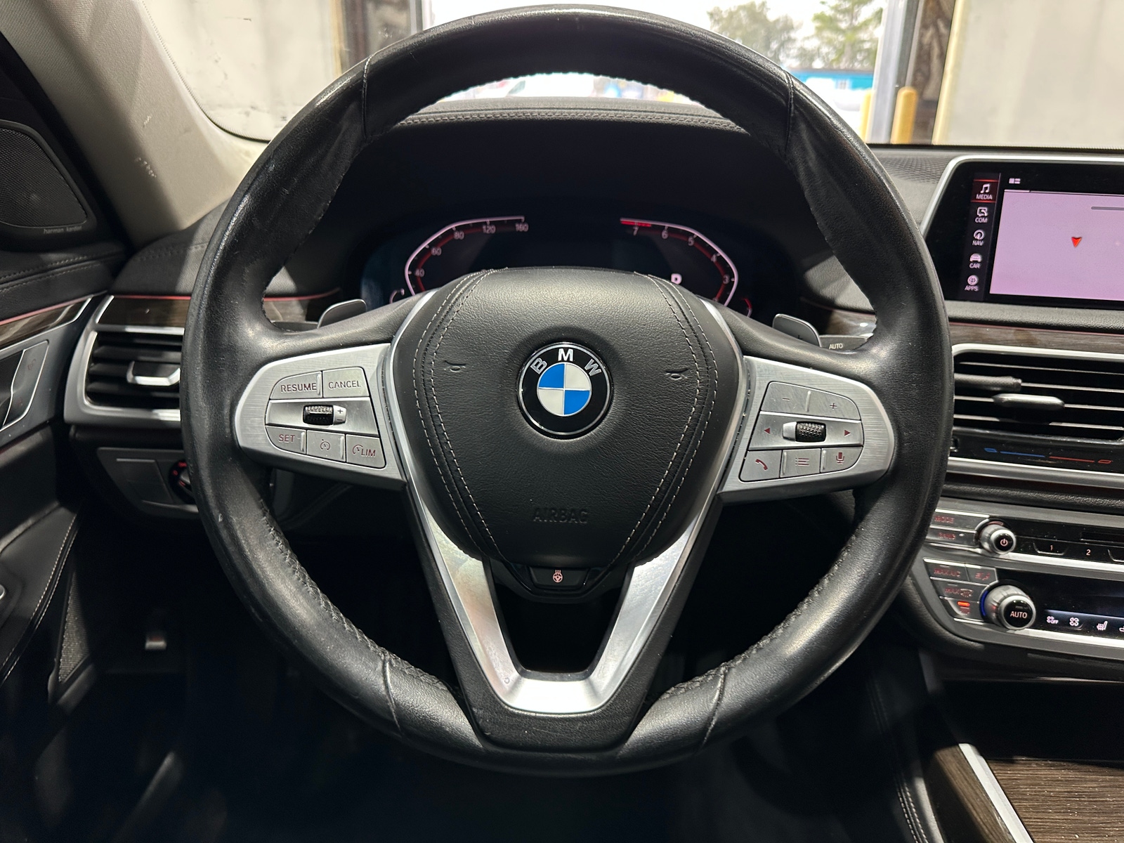 Thumbnail: 2020 BMW 7 Series - 4