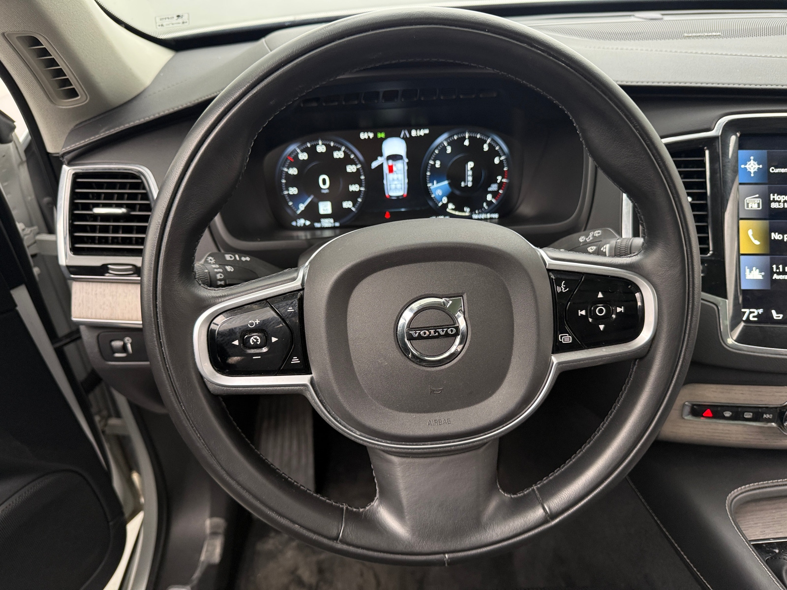 Thumbnail: 2020 Volvo XC90 - 4