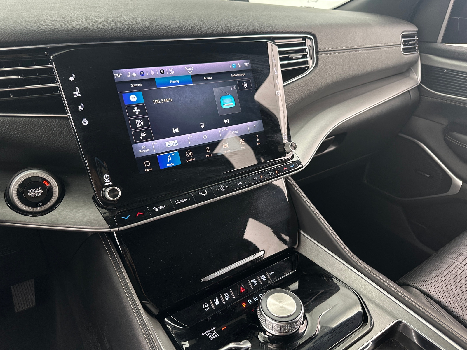 Thumbnail: 2025 Jeep Wagoneer - 3