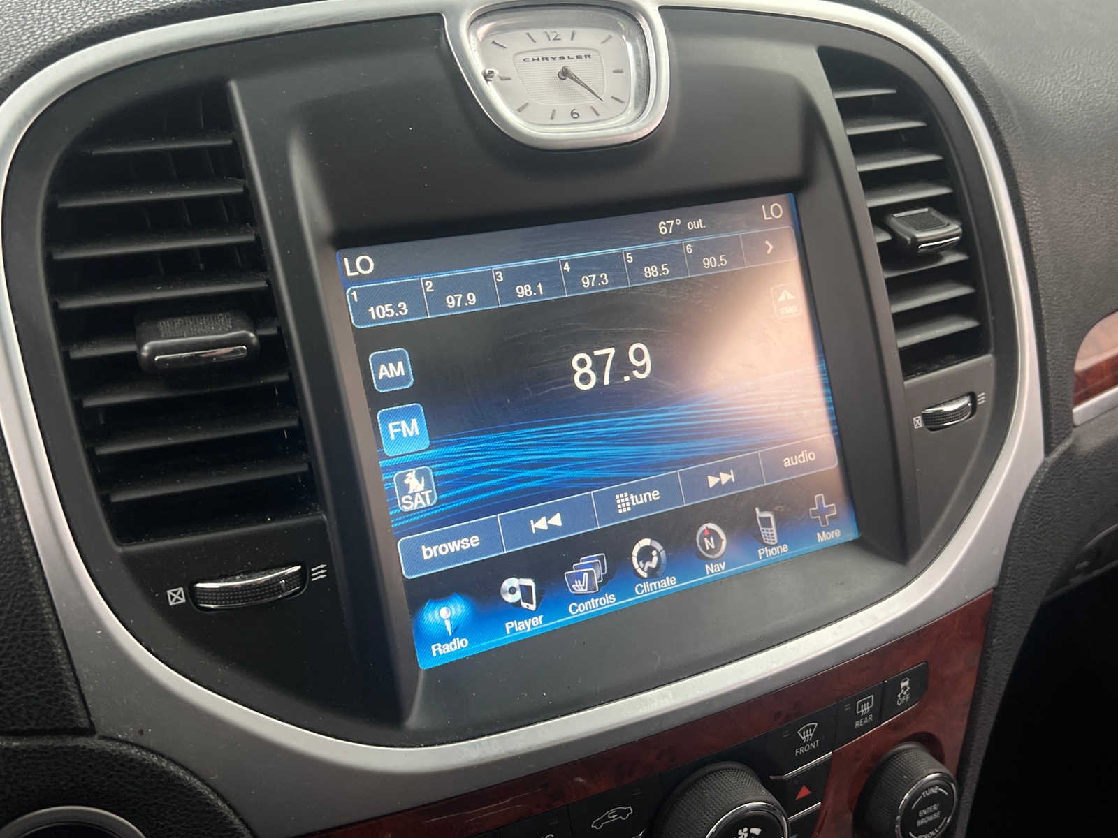 Thumbnail: 2014 Chrysler 300 - 3