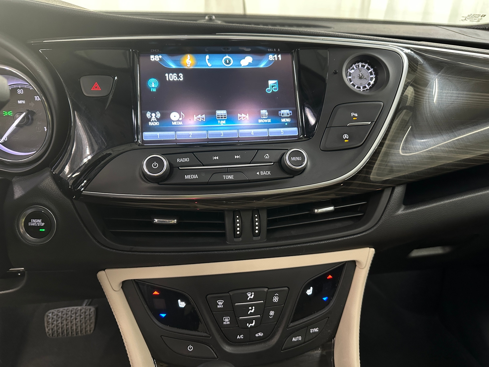 Thumbnail: 2019 Buick Envision - 4