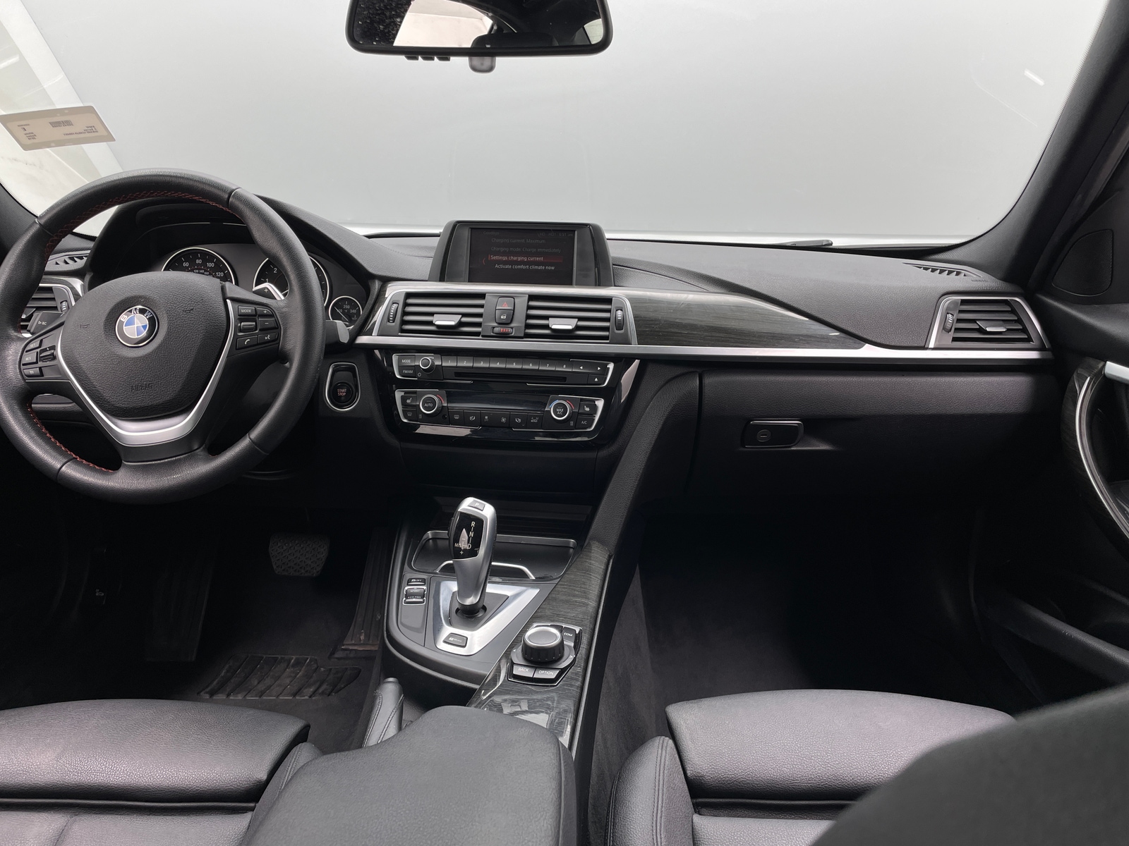 Thumbnail: 2018 BMW 3 Series - 2