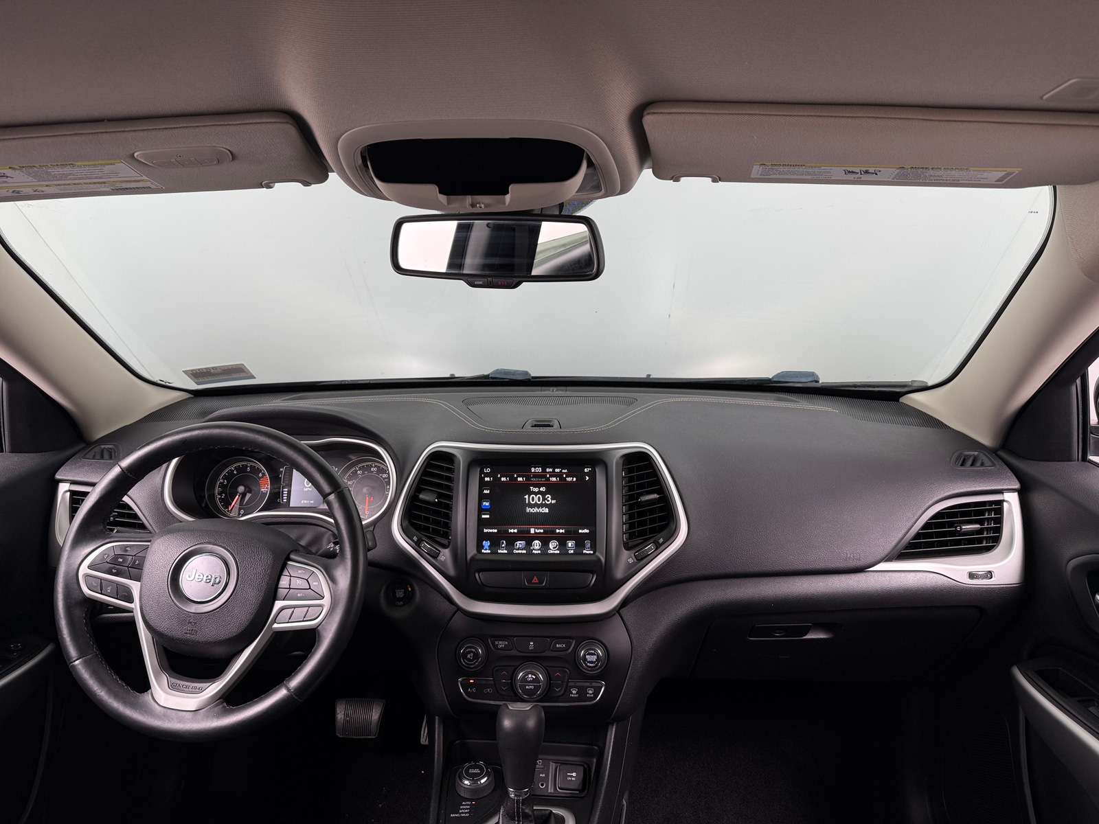 Thumbnail: 2018 Jeep Cherokee - 3