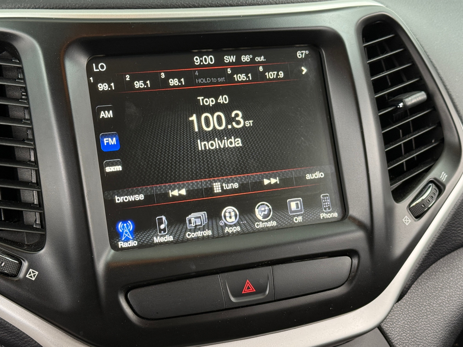 Thumbnail: 2018 Jeep Cherokee - 4