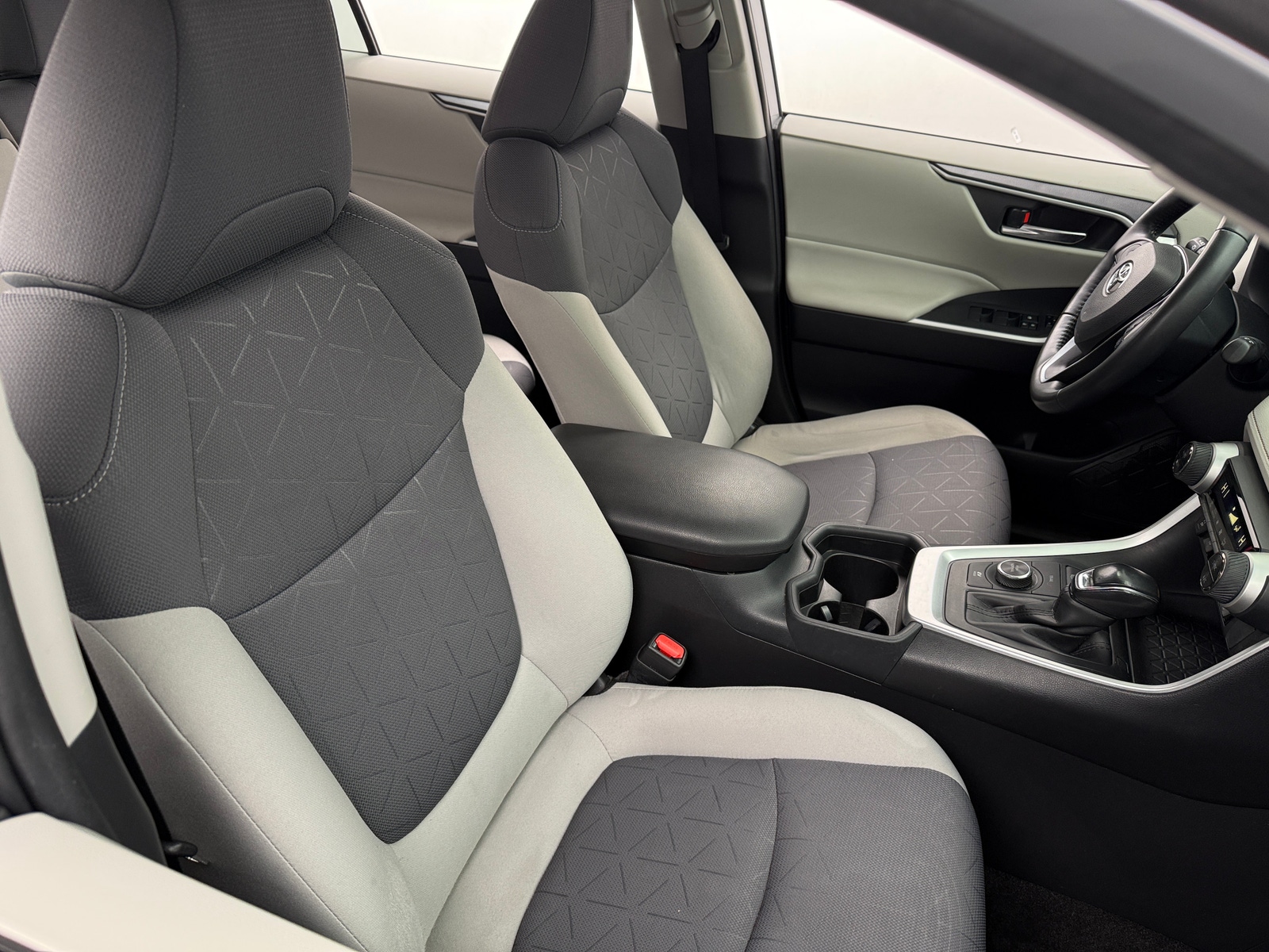 Thumbnail: 2021 Toyota RAV4 - 2