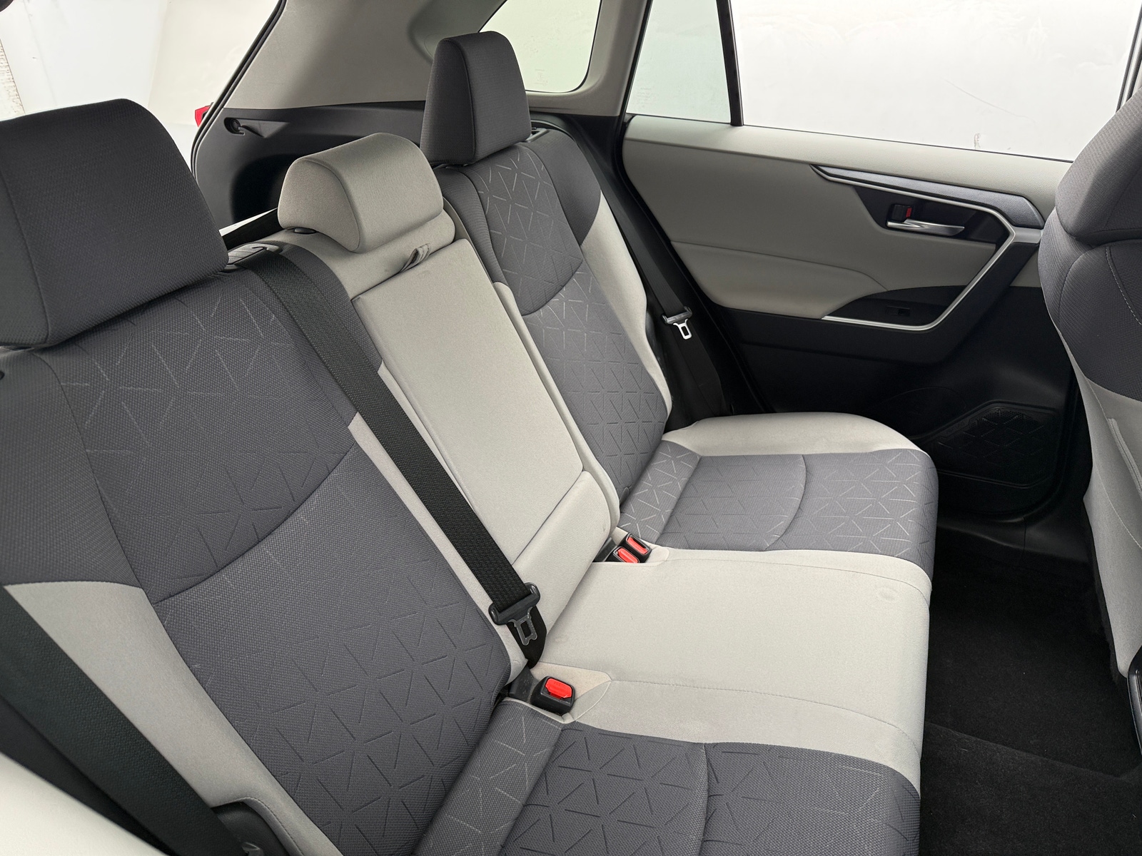 Thumbnail: 2021 Toyota RAV4 - 6